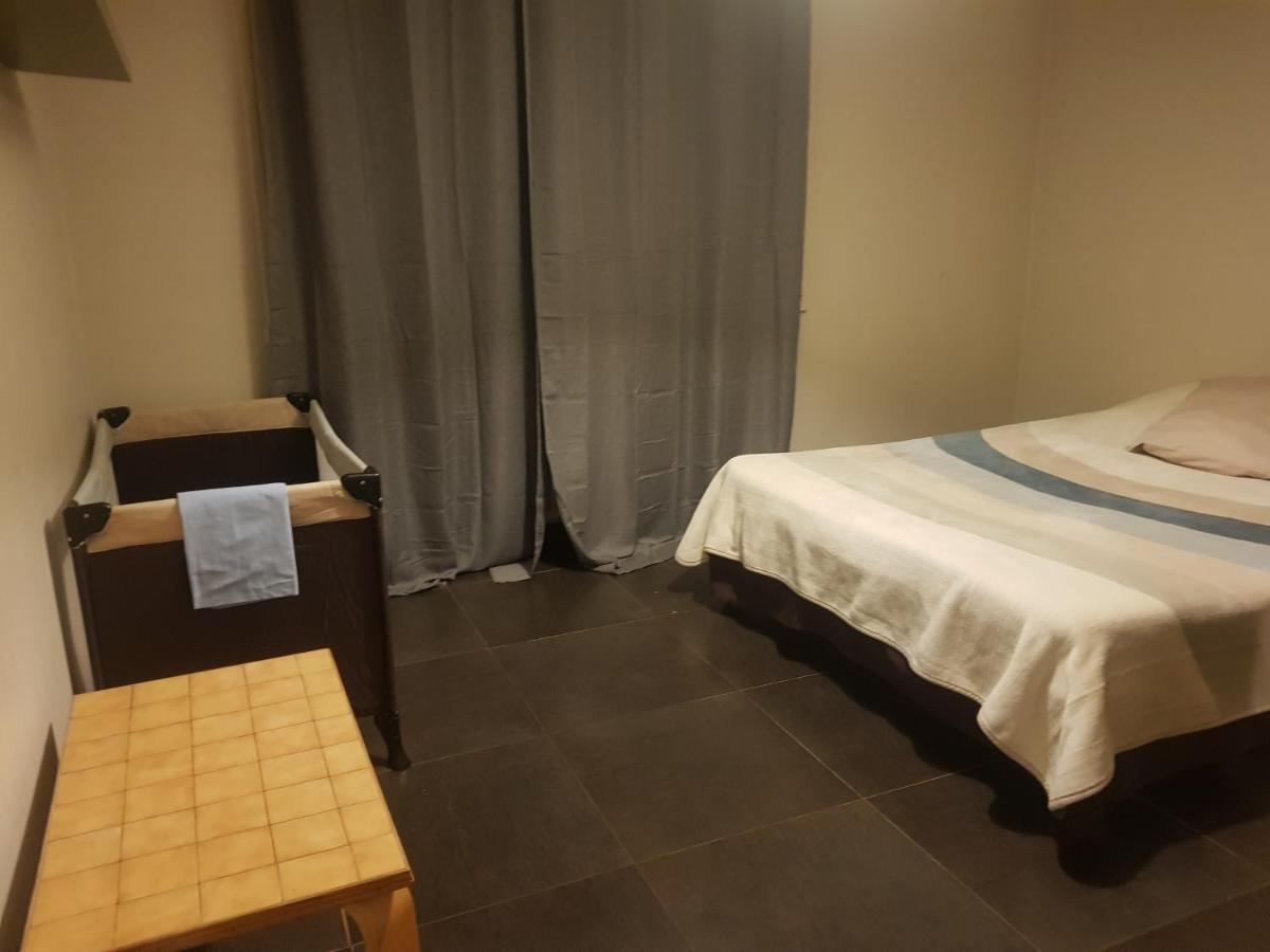 Grand Appartement Fonctionnel Et Calme Sur Lyon8 A 2 Pas Du Metro Zewnętrze zdjęcie
